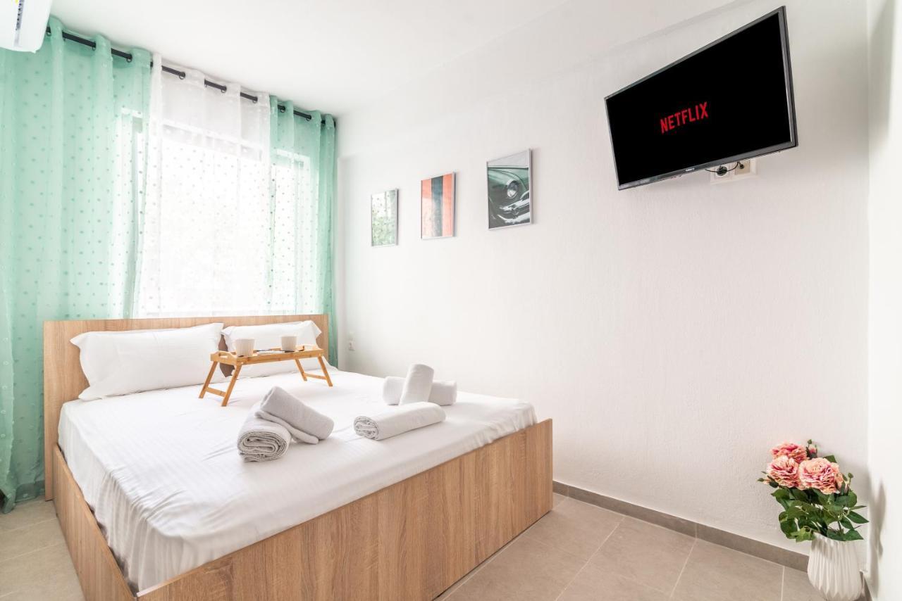Renovated Studio Near Downtown Heraklion  Bagian luar foto